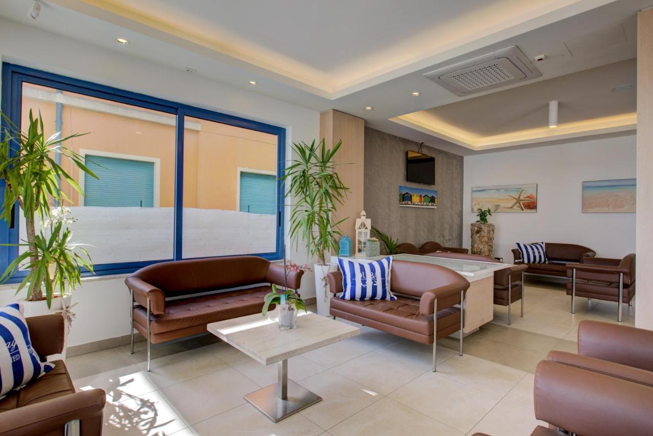 Hotel Alexandra - Beach Front - Healthy Xxl Breakfast & Brunch Until 12 30 - Parking Included ميسانو ادرياتيكو المظهر الخارجي الصورة