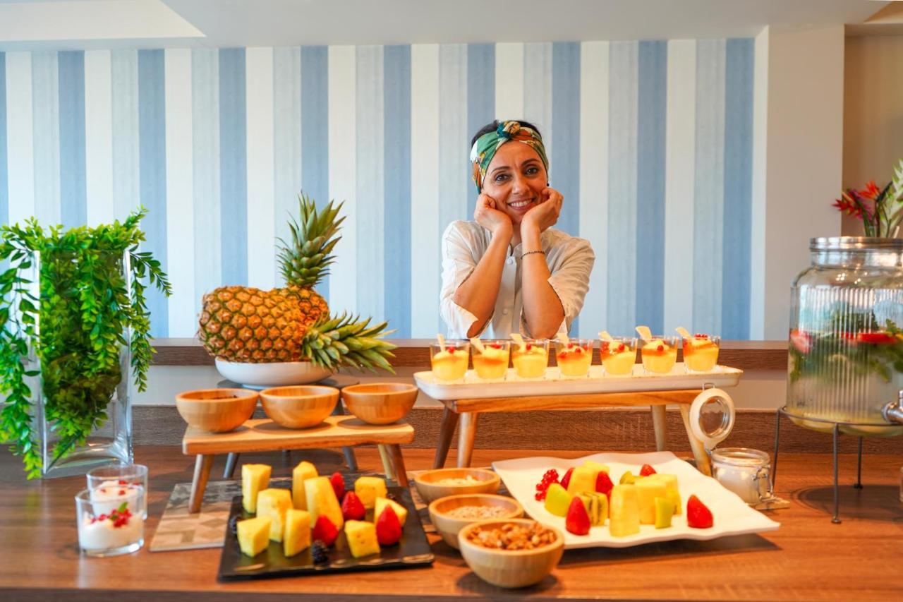 Hotel Alexandra - Beach Front - Healthy Xxl Breakfast & Brunch Until 12 30 - Parking Included ميسانو ادرياتيكو المظهر الخارجي الصورة